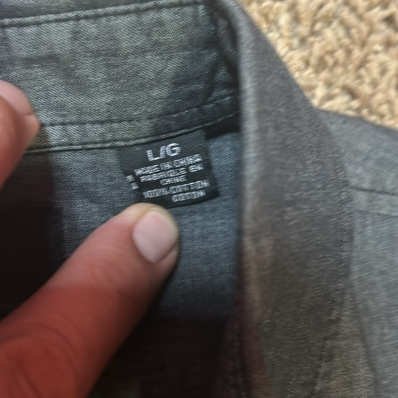 Men’s Button Down Western Style Shirt - Picture 3 of 3